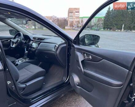 Черный Ниссан Rogue, объемом двигателя 2.5 л и пробегом 220 тыс. км за 11990 $, фото 9 на Automoto.ua