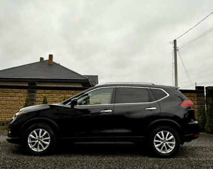 Черный Ниссан Rogue, объемом двигателя 2.5 л и пробегом 147 тыс. км за 15100 $, фото 2 на Automoto.ua