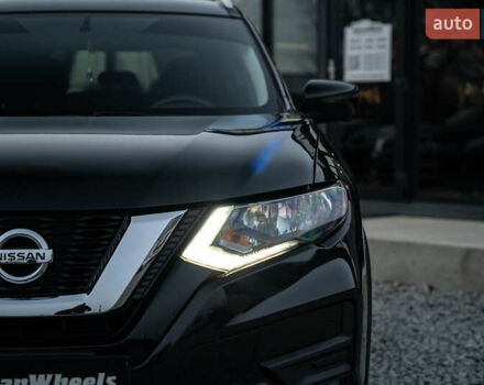 Черный Ниссан Rogue, объемом двигателя 2 л и пробегом 65 тыс. км за 17900 $, фото 11 на Automoto.ua