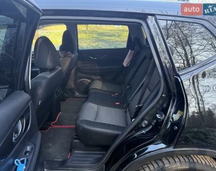 Черный Ниссан Rogue, объемом двигателя 2.49 л и пробегом 129 тыс. км за 15700 $, фото 13 на Automoto.ua