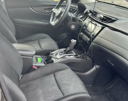 Черный Ниссан Rogue, объемом двигателя 2.49 л и пробегом 148 тыс. км за 12250 $, фото 23 на Automoto.ua