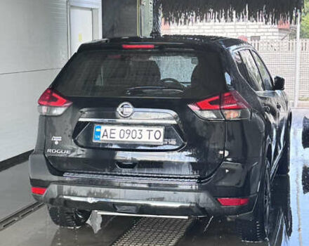 Черный Ниссан Rogue, объемом двигателя 2.49 л и пробегом 148 тыс. км за 12250 $, фото 2 на Automoto.ua