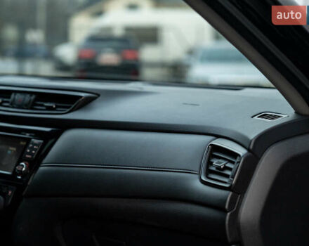 Черный Ниссан Rogue, объемом двигателя 2 л и пробегом 65 тыс. км за 17900 $, фото 31 на Automoto.ua