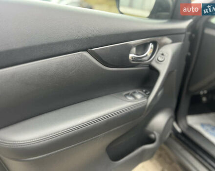 Черный Ниссан Rogue, объемом двигателя 2.5 л и пробегом 170 тыс. км за 13250 $, фото 14 на Automoto.ua