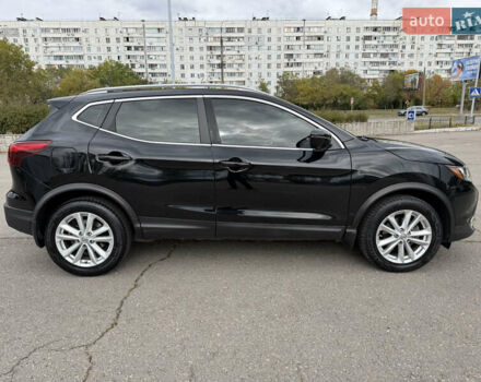 Чорний Ніссан Rogue, об'ємом двигуна 2 л та пробігом 60 тис. км за 16200 $, фото 6 на Automoto.ua