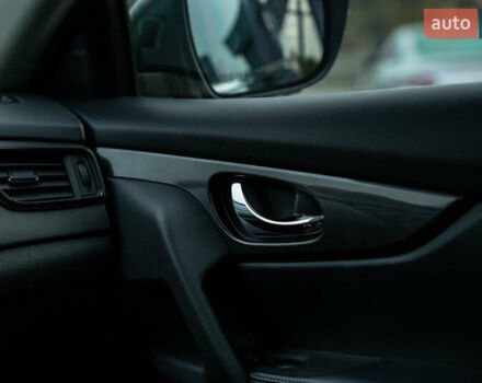 Черный Ниссан Rogue, объемом двигателя 2 л и пробегом 65 тыс. км за 17900 $, фото 32 на Automoto.ua