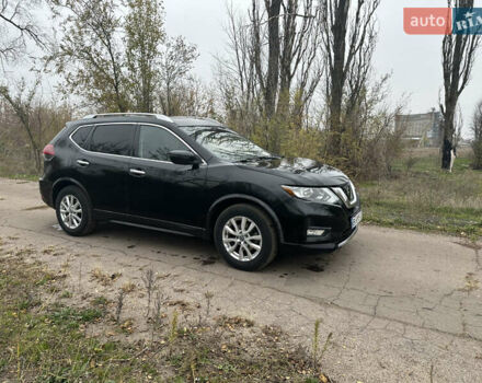 Черный Ниссан Rogue, объемом двигателя 2.49 л и пробегом 148 тыс. км за 14000 $, фото 3 на Automoto.ua