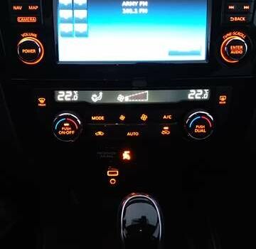 Черный Ниссан Rogue, объемом двигателя 2.49 л и пробегом 144 тыс. км за 16000 $, фото 20 на Automoto.ua