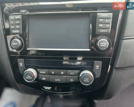 Черный Ниссан Rogue, объемом двигателя 2.5 л и пробегом 170 тыс. км за 13250 $, фото 25 на Automoto.ua