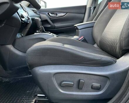 Черный Ниссан Rogue, объемом двигателя 2.49 л и пробегом 146 тыс. км за 13490 $, фото 22 на Automoto.ua