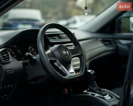 Черный Ниссан Rogue, объемом двигателя 2 л и пробегом 65 тыс. км за 17900 $, фото 19 на Automoto.ua