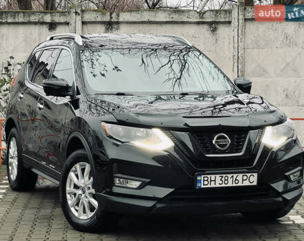 Черный Ниссан Rogue, объемом двигателя 2.5 л и пробегом 132 тыс. км за 12900 $, фото 4 на Automoto.ua