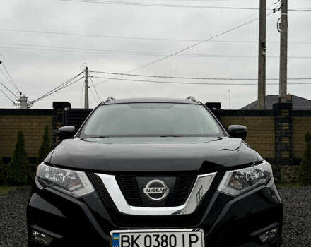 Черный Ниссан Rogue, объемом двигателя 2.5 л и пробегом 147 тыс. км за 15100 $, фото 1 на Automoto.ua