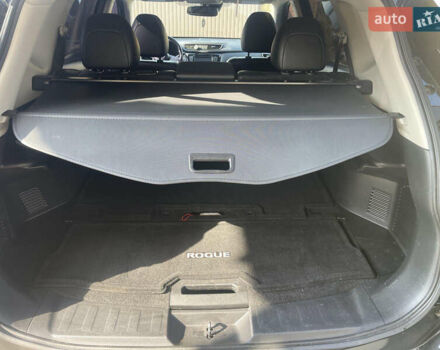 Черный Ниссан Rogue, объемом двигателя 2.5 л и пробегом 120 тыс. км за 16500 $, фото 14 на Automoto.ua