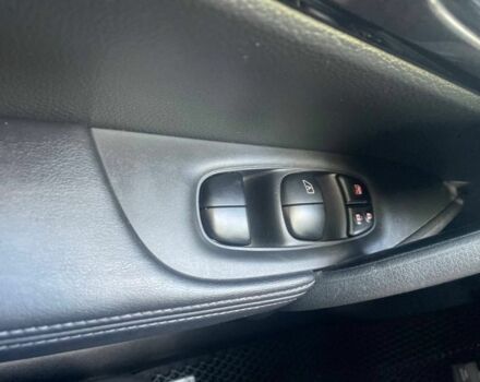 Черный Ниссан Rogue, объемом двигателя 2.5 л и пробегом 118 тыс. км за 15500 $, фото 5 на Automoto.ua