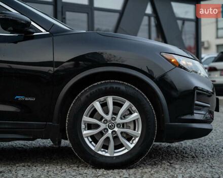 Черный Ниссан Rogue, объемом двигателя 2 л и пробегом 65 тыс. км за 17900 $, фото 10 на Automoto.ua