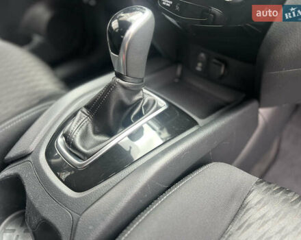 Черный Ниссан Rogue, объемом двигателя 2.5 л и пробегом 170 тыс. км за 13250 $, фото 27 на Automoto.ua