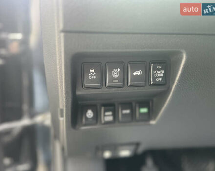 Черный Ниссан Rogue, объемом двигателя 2.5 л и пробегом 170 тыс. км за 13250 $, фото 16 на Automoto.ua