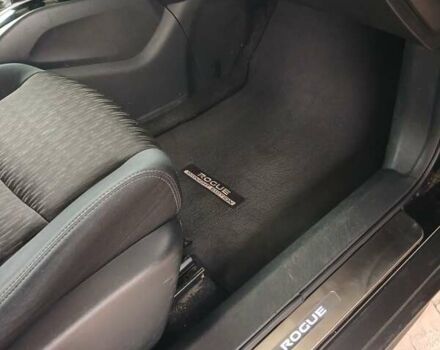 Черный Ниссан Rogue, объемом двигателя 2.5 л и пробегом 67 тыс. км за 14900 $, фото 5 на Automoto.ua