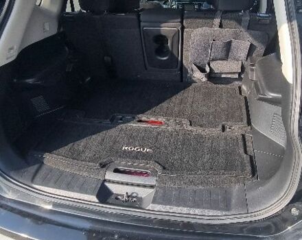 Чорний Ніссан Rogue, об'ємом двигуна 0 л та пробігом 162 тис. км за 14300 $, фото 7 на Automoto.ua