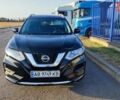 Черный Ниссан Rogue, объемом двигателя 2.5 л и пробегом 205 тыс. км за 13000 $, фото 1 на Automoto.ua