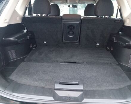 Черный Ниссан Rogue, объемом двигателя 0 л и пробегом 199 тыс. км за 12999 $, фото 2 на Automoto.ua