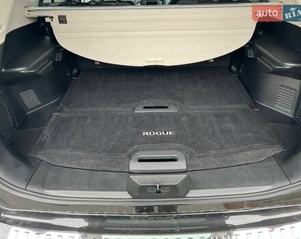 Черный Ниссан Rogue, объемом двигателя 2.49 л и пробегом 61 тыс. км за 14800 $, фото 16 на Automoto.ua