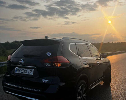 Черный Ниссан Rogue, объемом двигателя 2.49 л и пробегом 59 тыс. км за 17300 $, фото 2 на Automoto.ua