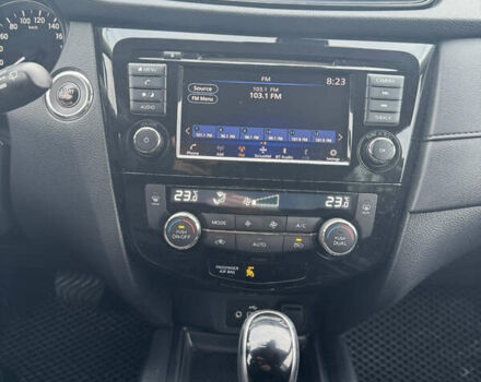 Чорний Ніссан Rogue, об'ємом двигуна 2.49 л та пробігом 198 тис. км за 16000 $, фото 13 на Automoto.ua