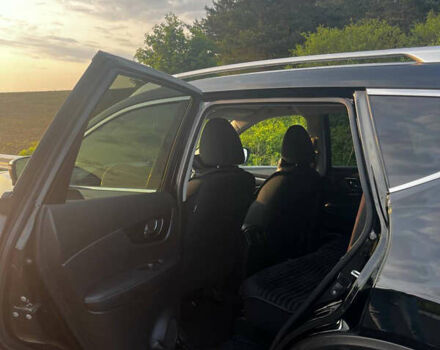 Черный Ниссан Rogue, объемом двигателя 2.49 л и пробегом 59 тыс. км за 17300 $, фото 9 на Automoto.ua