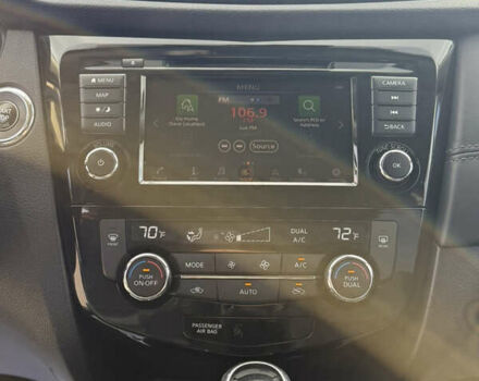 Чорний Ніссан Rogue, об'ємом двигуна 2.49 л та пробігом 149 тис. км за 16100 $, фото 11 на Automoto.ua