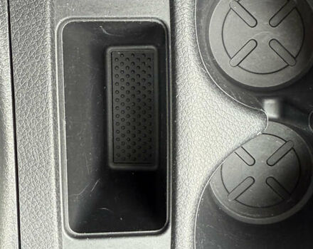 Чорний Ніссан Rogue, об'ємом двигуна 2.49 л та пробігом 149 тис. км за 16100 $, фото 14 на Automoto.ua