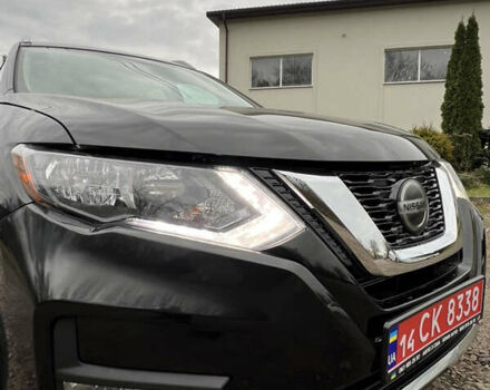 Черный Ниссан Rogue, объемом двигателя 2.49 л и пробегом 161 тыс. км за 14300 $, фото 11 на Automoto.ua