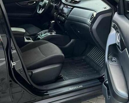 Черный Ниссан Rogue, объемом двигателя 2.49 л и пробегом 154 тыс. км за 15900 $, фото 8 на Automoto.ua