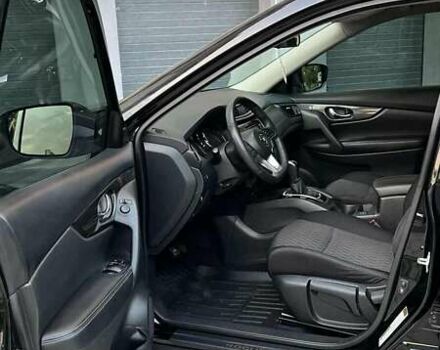 Черный Ниссан Rogue, объемом двигателя 2.49 л и пробегом 154 тыс. км за 15900 $, фото 7 на Automoto.ua