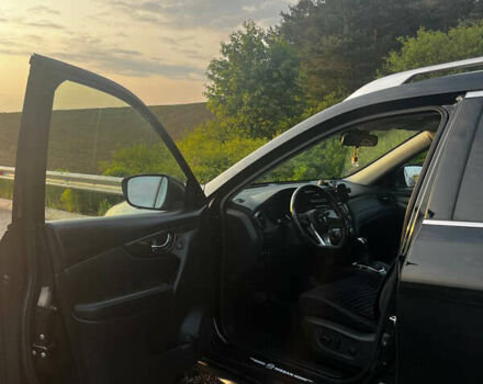 Черный Ниссан Rogue, объемом двигателя 2.49 л и пробегом 59 тыс. км за 17300 $, фото 10 на Automoto.ua