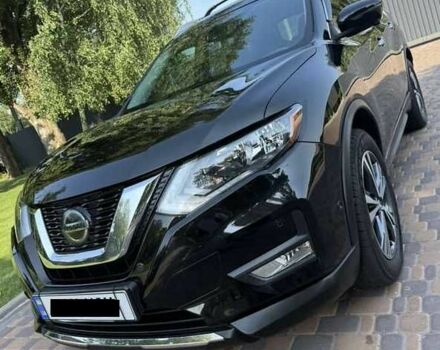 Черный Ниссан Rogue, объемом двигателя 2.5 л и пробегом 160 тыс. км за 12000 $, фото 1 на Automoto.ua