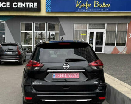 Черный Ниссан Rogue, объемом двигателя 2.49 л и пробегом 210 тыс. км за 14600 $, фото 5 на Automoto.ua