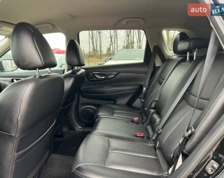 Черный Ниссан Rogue, объемом двигателя 2.5 л и пробегом 177 тыс. км за 14800 $, фото 24 на Automoto.ua