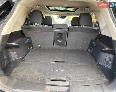 Черный Ниссан Rogue, объемом двигателя 2.49 л и пробегом 46 тыс. км за 18700 $, фото 10 на Automoto.ua