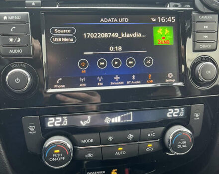 Черный Ниссан Rogue, объемом двигателя 2.49 л и пробегом 81 тыс. км за 14500 $, фото 26 на Automoto.ua