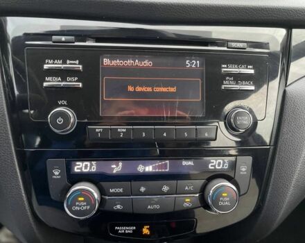 Чорний Ніссан Rogue, об'ємом двигуна 2 л та пробігом 12 тис. км за 16500 $, фото 12 на Automoto.ua