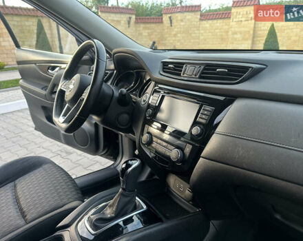 Черный Ниссан Rogue, объемом двигателя 2.49 л и пробегом 120 тыс. км за 16900 $, фото 7 на Automoto.ua