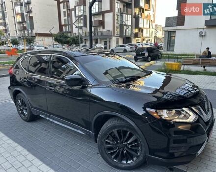 Черный Ниссан Rogue, объемом двигателя 2.5 л и пробегом 72 тыс. км за 14990 $, фото 2 на Automoto.ua