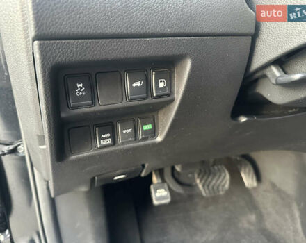 Черный Ниссан Rogue, объемом двигателя 2.49 л и пробегом 120 тыс. км за 16900 $, фото 5 на Automoto.ua