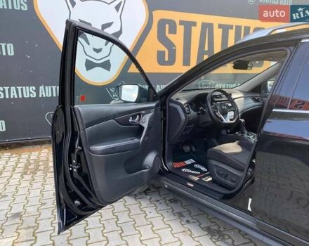 Черный Ниссан Rogue, объемом двигателя 2.49 л и пробегом 46 тыс. км за 18700 $, фото 12 на Automoto.ua