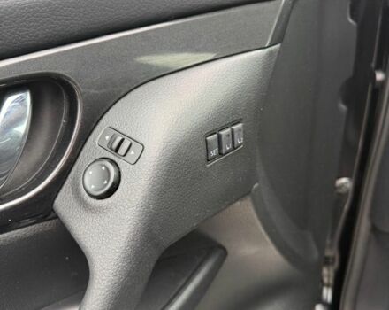 Чорний Ніссан Rogue, об'ємом двигуна 2.5 л та пробігом 178 тис. км за 13500 $, фото 11 на Automoto.ua