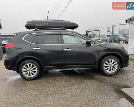 Черный Ниссан Rogue, объемом двигателя 2.49 л и пробегом 83 тыс. км за 17490 $, фото 5 на Automoto.ua