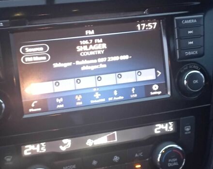 Черный Ниссан Rogue, объемом двигателя 2.5 л и пробегом 113 тыс. км за 16000 $, фото 5 на Automoto.ua