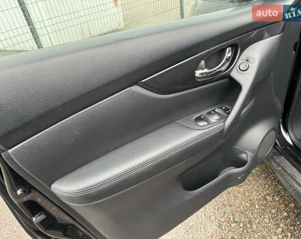 Черный Ниссан Rogue, объемом двигателя 2.49 л и пробегом 83 тыс. км за 17490 $, фото 15 на Automoto.ua